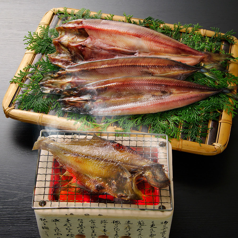 北海道　5本・宗八かれい　(ほっけ　2枚・姫鱈　1枚)　一夜干し詰合せ　2枚・真いか　2枚・秋刀魚　Bセット　特産品・食品のネット卸・仕入れはシイレル