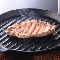 鹿児島県産黒豚使用ロースステーキ用 D