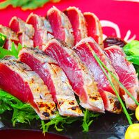 静岡 かつおの黒潮たたき造り