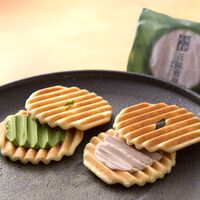 【倉入れ】 東京・新宿「花園万頭」花園煎餅（抹茶クリーム） (ケース入数：160,ロット：1)