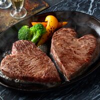 黒毛和牛 ハート形ステーキ