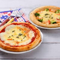 北海道こだわりチーズピザセット3枚 （マルゲリータ2枚、シーフードピザ1枚）