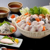 「関とら本店」 とらふくちり（生白子付）