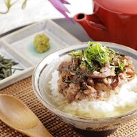 滋賀 「徳志満」 近江牛100%ハンバーグとひつまぶしセット