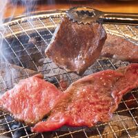 岩手 前沢牛焼肉用 肩ロース230g