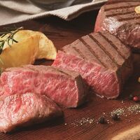 松阪牛ももステーキ300g(150g×2) / 牛肉 国産 送料無料 ギフト