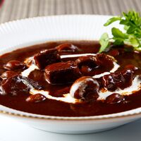 【倉入れ】東京・六本木 「レストランリューズ」 飯塚隆太監修 国産牛のビーフシチュー（ケース入数：34, ロット：1）