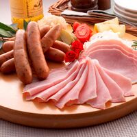 兵庫 「三田屋総本家」 ハム詰合せ （ロースハム300g、モモハム270g、ペッパーハム200g、チューリンガーウインナー120g、ブラボーウインナー120g） / セット 送料無料