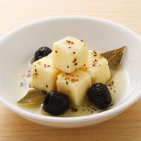 【倉入れ】山形 「後藤屋農園」 オリーブとチーズのオイル漬（ケース入数：20, ロット：3）