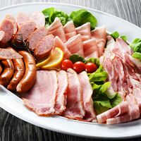 北海道 「札幌バルナバハム」 札幌開拓使ハムセット（農家のベーコン、農家の白いベーコン、ボンレスハム、パストラミ肩ロースハム、サッポロ焼豚、チーズウインナー、玉葱ウインナー、ポークグルメフランク、ポークローフ、ベーコンスライス、ロースシンケン、ロースハムスライス） / ハム ギフト 送料無料