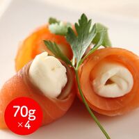 北海道日高沖 船上活〆桜鱒スモークサーモン 70g×4