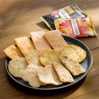 金澤兼六製菓 兼六の華 KRN-20R 4202-066 （えびまめ花煎餅・金澤カレー煎餅・海老胡椒煎餅各8枚・海老カレー煎餅・黒ごま入り玄米煎餅各5枚・つぶやきサラダ煎餅4枚） / せんべい 詰め合わせ セット 送料無料