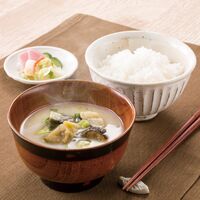 マルトモ 鰹節屋のこだわり椀 MS-30F 4222-094 (なめこの味噌汁、ほうれん草の味噌汁、なすの味噌汁各4個、卵スープ、海藻のお吸い物各3個) / 味噌汁 インスタント 詰め合わせ セット 送料無料