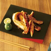 【上代厳守】人気のハラスを３種のソースで楽しむ サーモンハラスソテー 6パックセット（香味バター×2・ガーリックソース×2・もろみ醤油×2） / 冷凍 送料無料