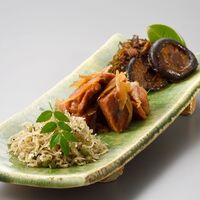 【上代厳守】料亭のご馳走 特選（ちりめん山椒、きんぴらまぐろ、どんこ椎茸と貝柱こんぶ） / セット 常温 送料無料