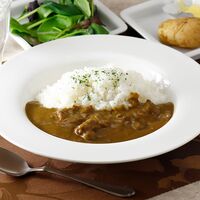 【倉入れ】【上代厳守】オーベルジーヌ監修ビーフカレー（中辛口） （ケース入数：12, ロット：1） / カレー レトルト 常温 送料無料