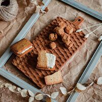 【母の日】 CHEESE CAVERYギフトセットS  1854-080 【二重包装不可】《お届け期間：2026年5月8日～2026年5月10日》 / 常温 送料無料 セット ギフト クッキー サンド チーズ