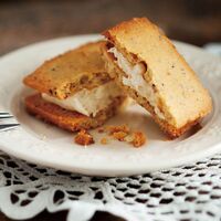 【母の日】 CHEESE CAVERYギフトセットS  1854-080 【二重包装不可】《お届け期間：2026年5月8日～2026年5月10日》 / 常温 送料無料 セット ギフト クッキー サンド チーズ