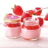 【母の日】 完熟いちごミルクプリン＆プリザーブドフラワー KJ-MPR3PRZ 1854-232 【二重包装不可】《お届け期間：2026年5月8日～2026年5月10日》 / 冷凍 送料無料 セット ギフト プリン プリザーブドフラワー