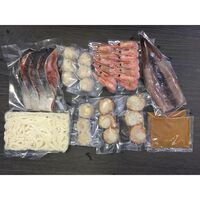 石狩鍋（秋鮭切身×4切、ボイル海老×12尾、ボイル帆立×6個、かに入つみれ×3個、えび入つみれ×3個、とりごぼうつみれ×3個、ツボ抜きいか×1尾、冷凍うどん×1玉、たれ（濃縮：味噌仕立て）×2袋） / 冷凍 送料無料 鍋セット
