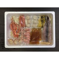 北海鍋（ゆでずわいがにカット×1袋、ボイル海老×6尾、ボイル帆立×3個、かに入つみれ×4個、えび入つみれ×4個、ボイルつぶ×1袋、油揚げ×2枚、ツボ抜きいか×1尾、冷凍生ラーメン×1玉、たれ（濃縮：塩仕立て）×2袋） / 冷凍 送料無料 鍋セット