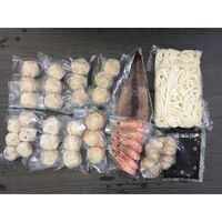 海鮮つみれ鍋（かに入つみれ×6個、えび入つみれ×6個、とりごぼうつみれ×6個、たこ入つみれ×6個、ボイル海老×6尾、ボイル帆立×3個、ボイルつぶ×1袋、ツボ抜きいか×1尾、冷凍うどん×1玉、たれ(濃縮：醤油仕立て)×2袋） / 冷凍 送料無料 鍋セット