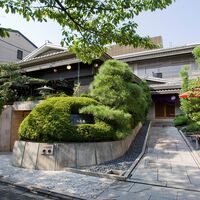 【お中元】京都 「京料理六盛」 あんレアチーズケーキ 2個《お届け期間：2026年6月15日～2026年8月8日》 / 冷凍 送料無料 チーズケーキ