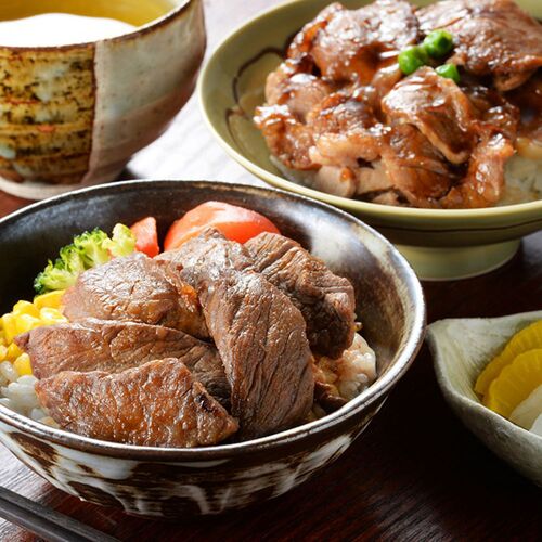 北海道 「札幌バルナバフーズ」 北海道産牛ステーキ丼&豚丼