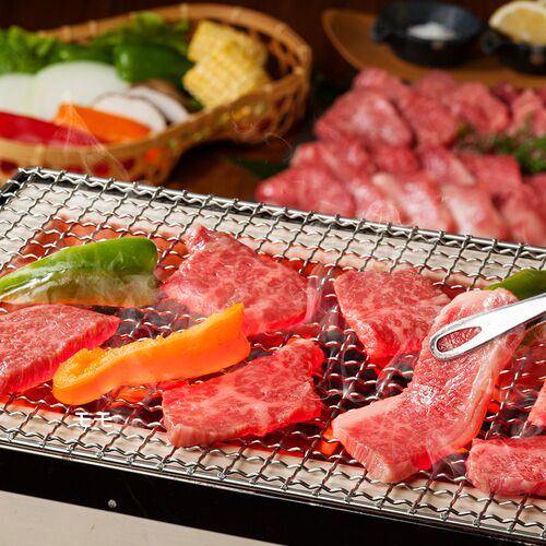山形 「山晃食品」 米沢牛焼肉用 牛モモ400g
