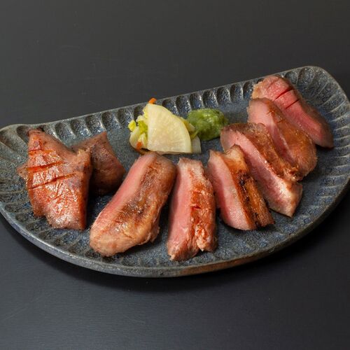宮城・仙台 「陣中」 牛タン・豚タン塩麹熟成食べ比べセット