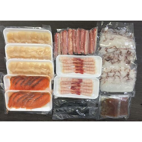 海鮮しゃぶしゃぶセット （生ずわいがに300g、たこ100g×3、生甘海老10本×2、生帆立貝柱100g×3、サーモン100g×2、昆布、たれ）