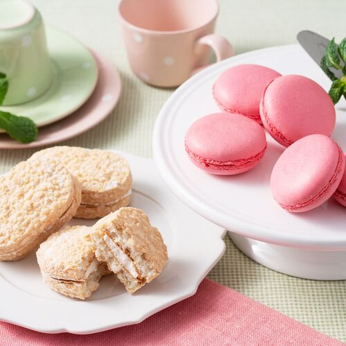 【お中元】兵庫 「神戸MILK」 いちごミルクマカロン＆杏仁プリンダックワーズ《お届け期間：6月17日～8月9日》