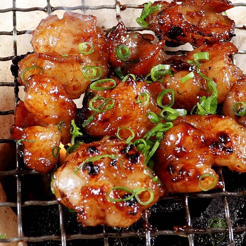 松阪牛ホルモン（松坂牛）1kg【木箱なし】 / 牛肉 ギフト 送料無料