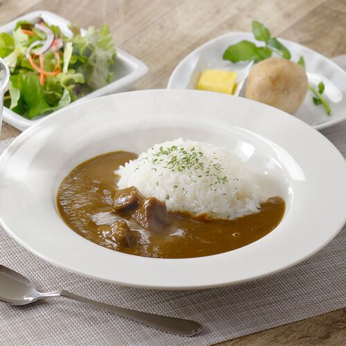 【倉入れ】【上代厳守】オーベルジーヌ監修ビーフカレー（甘口） （ケース入数：12, ロット：1） / カレー レトルト 常温 送料無料