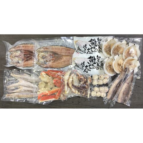 北海道 海鮮浜焼きセット（ゆでずわいがにカット×1、生たらばがにカット×1、帆立片貝×6、たこ入つみれ×12、鮭のちゃんちゃん焼き×2、添付味噌たれ×2、ツボ抜きいか×2、姫鱈一夜干し×4、ほっけ(開き)一夜干し×2） / 冷凍 送料無料 詰め合わせ