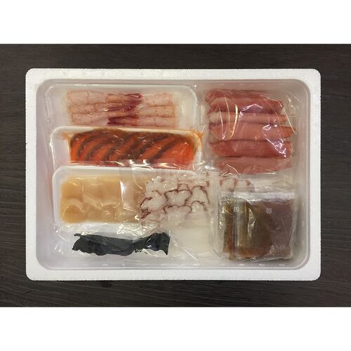 北海道 海鮮しゃぶしゃぶセット（生ずわいがに棒ポーション×1、たこスライス×1、生甘海老(尾付むき海老)10×1、生帆立貝柱スライス×1、トラウトサーモンスライス×1、だし用昆布×1、たれ(しゃぶしゃぶ用)×6） / 冷凍 送料無料 詰め合わせ