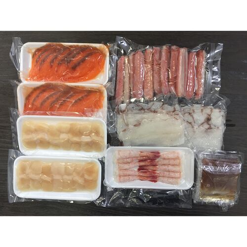 北海道 海鮮しゃぶしゃぶセット（生ずわいがに棒ポーション×1、たこスライス×2、生甘海老(尾付むき海老)10本×1、生帆立貝柱スライス×2、トラウトサーモンスライス×2、だし用昆布×1、たれ(しゃぶしゃぶ用)×6） / 冷凍 送料無料 詰め合わせ