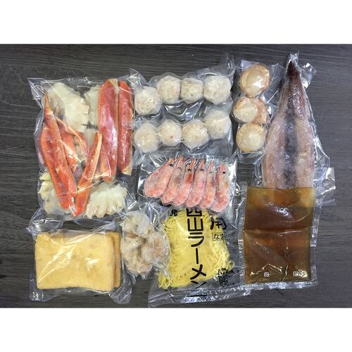 北海鍋（ゆでずわいがにカット×1袋、ボイル海老×6尾、ボイル帆立×3個、かに入つみれ×4個、えび入つみれ×4個、ボイルつぶ×1袋、油揚げ×2枚、ツボ抜きいか×1尾、冷凍生ラーメン×1玉、たれ（濃縮：塩仕立て）×2袋） / 冷凍 送料無料 鍋セット