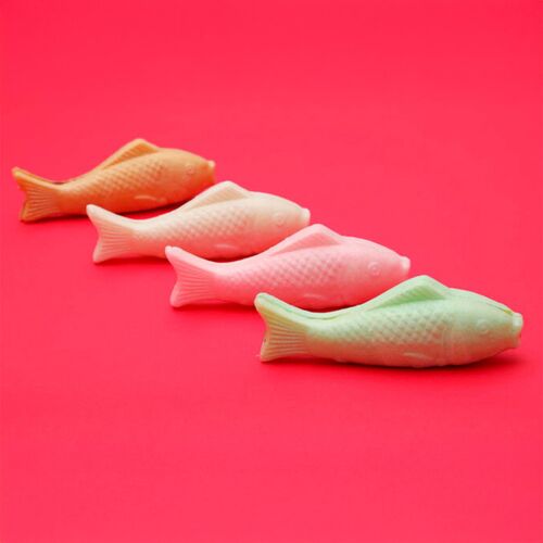 【倉入れ】錦鯉最中10個入り（ケース入数：10,ロット：1） / 常温 送料無料 最中 もなか 仕入れ