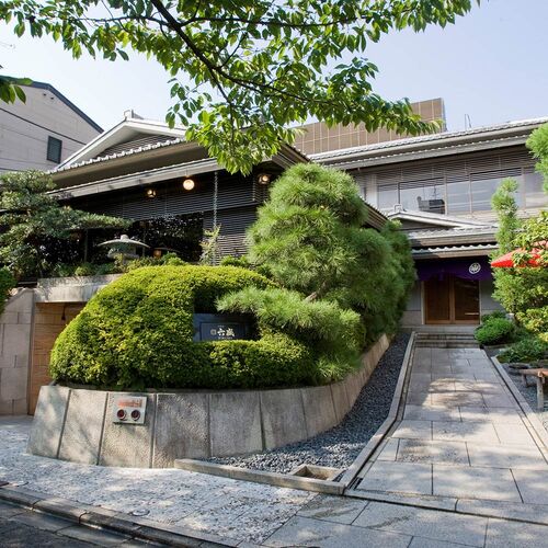 【お中元】京都 「京料理六盛」 あんレアチーズケーキ 2個《お届け期間：2026年6月15日～2026年8月8日》 / 冷凍 送料無料 チーズケーキ